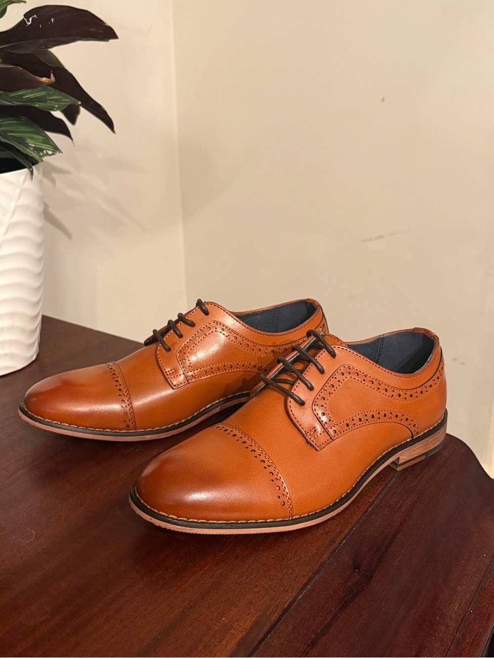 NEW Boys’ Bruno Marc Non-Slip Cap Toe Dress Shoes Size 3